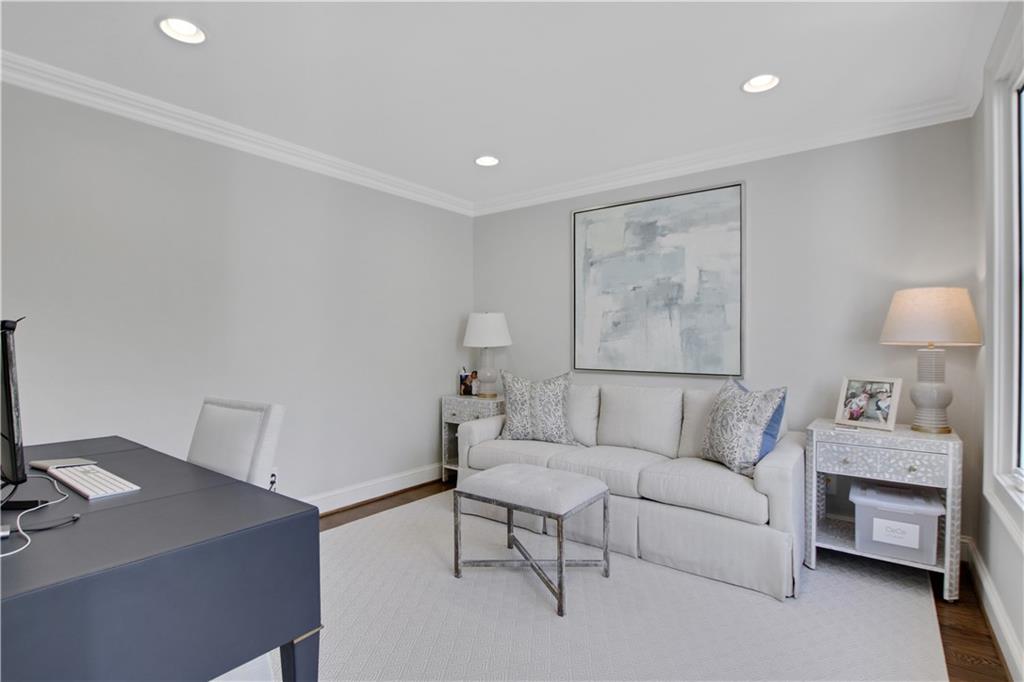 11 Collier Lane NW