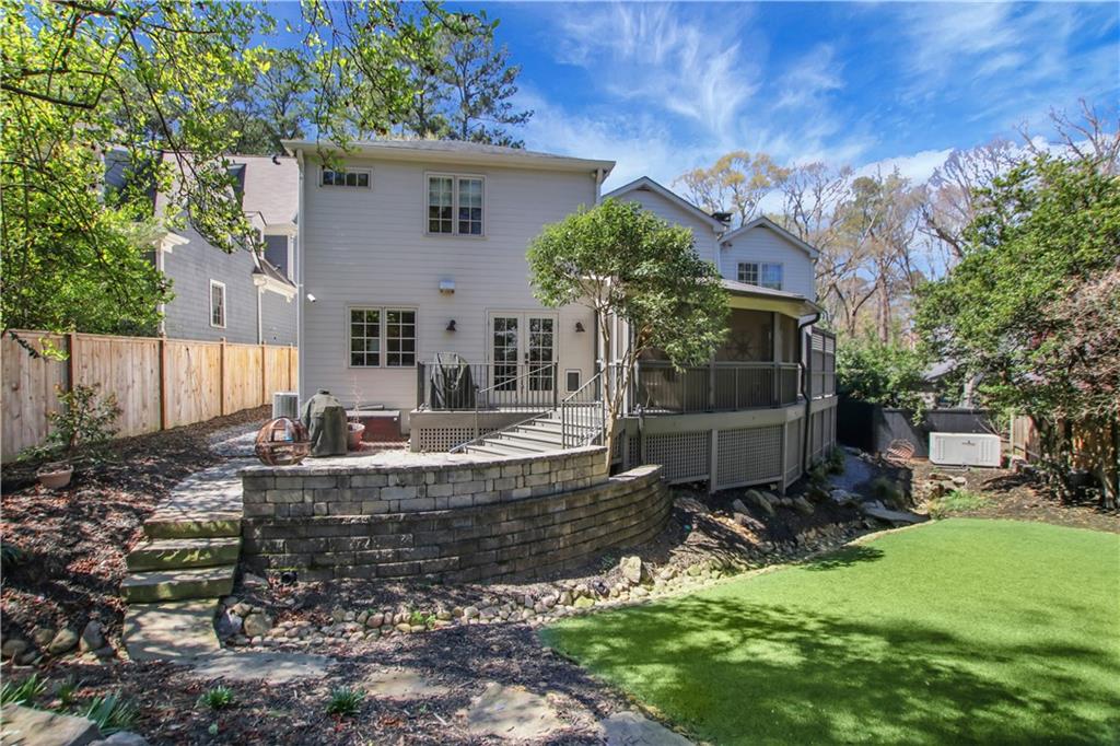 11 Collier Lane NW