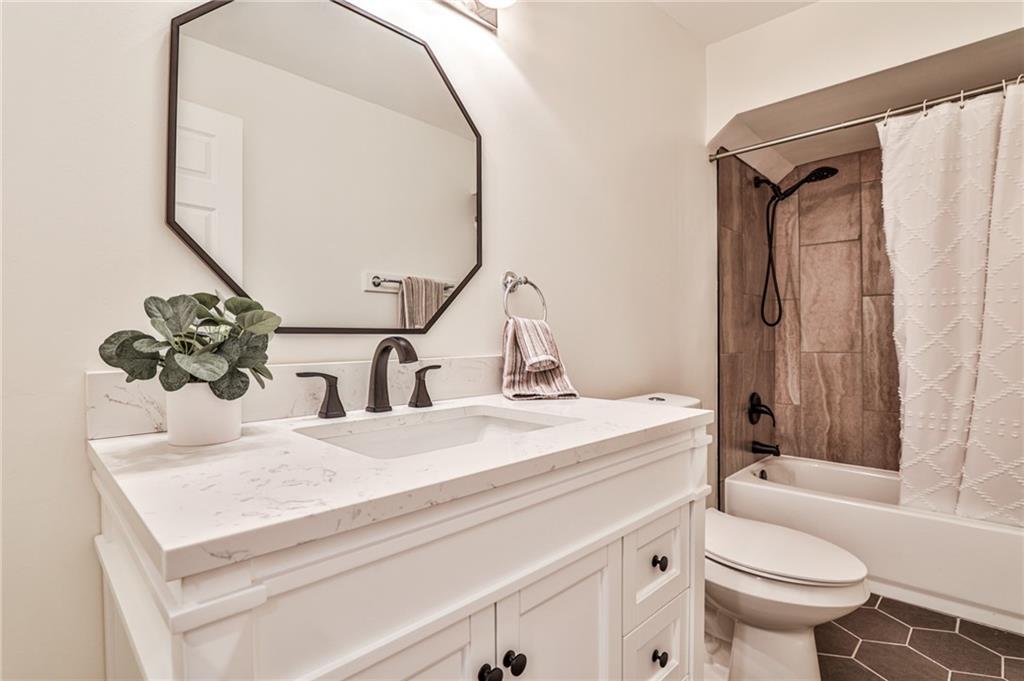 1777 Oak Crest Court
