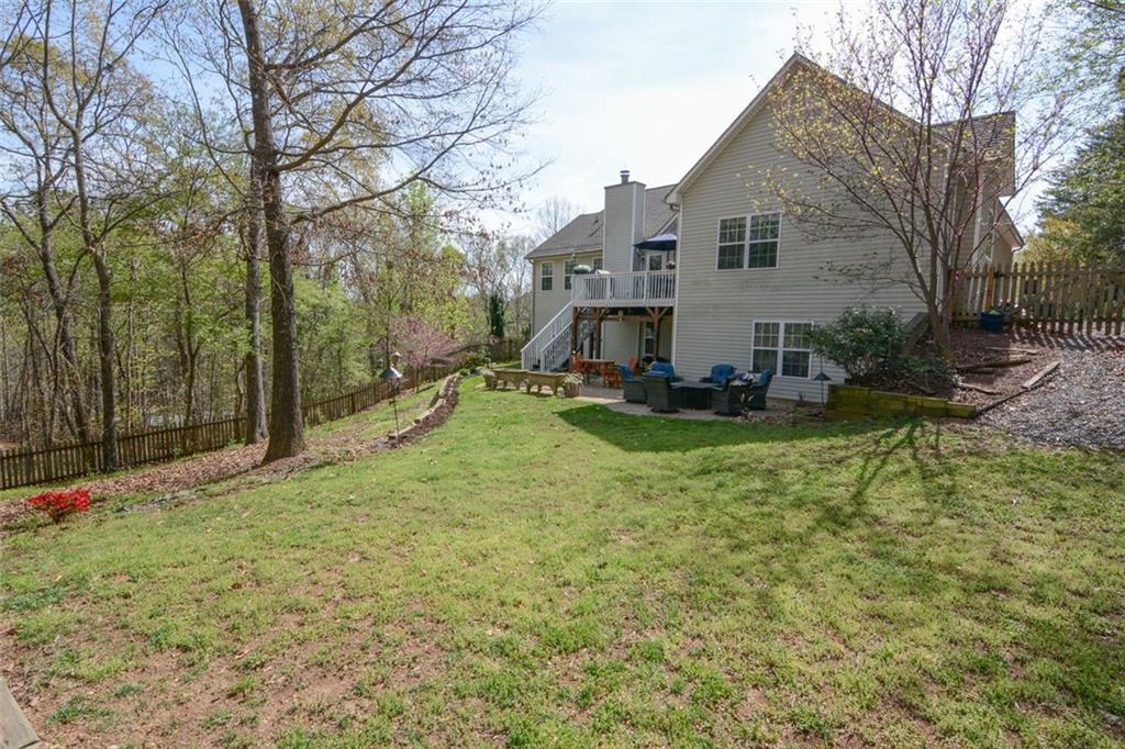 525 HILLIARD Court