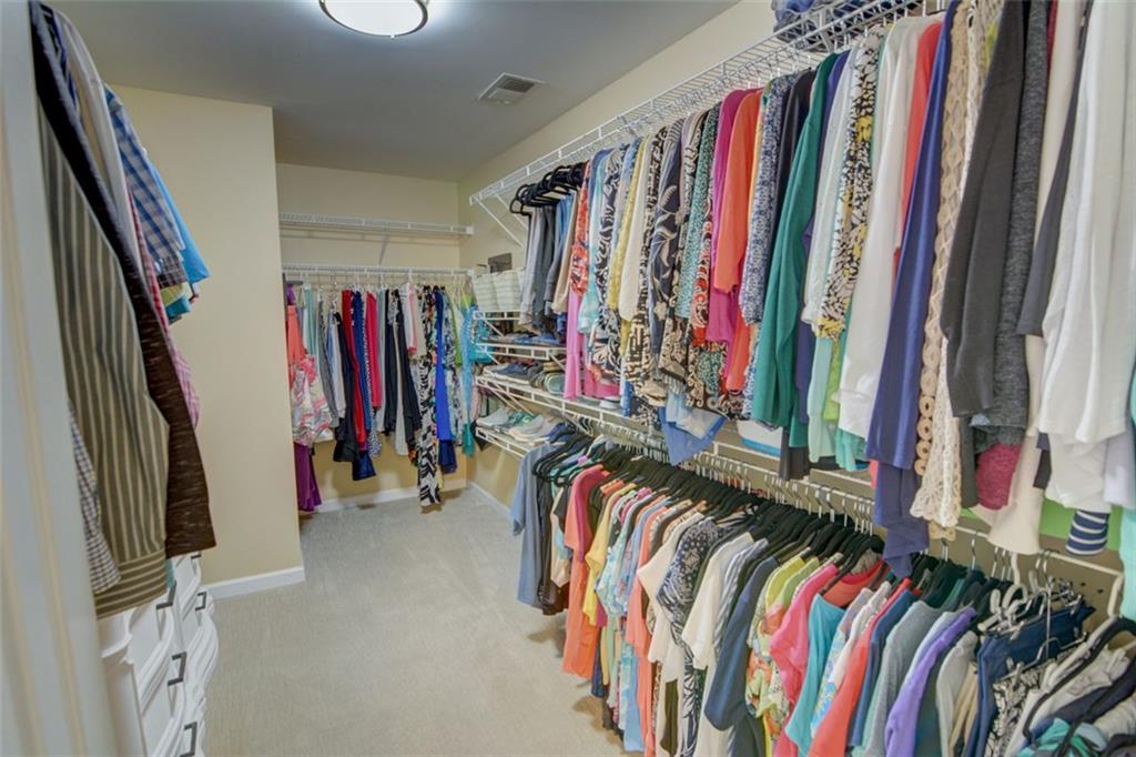 525 HILLIARD Court