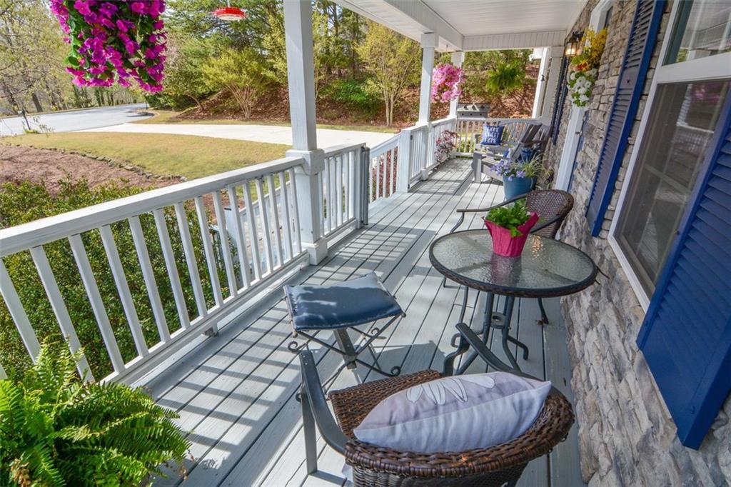525 HILLIARD Court