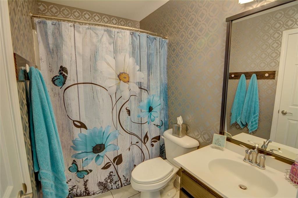 525 HILLIARD Court