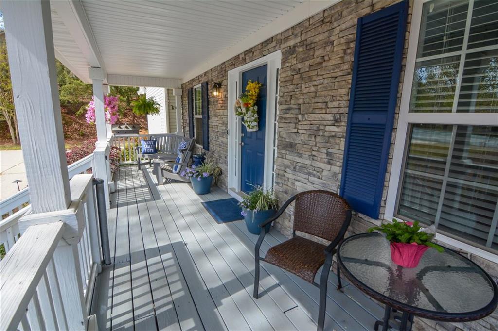 525 HILLIARD Court