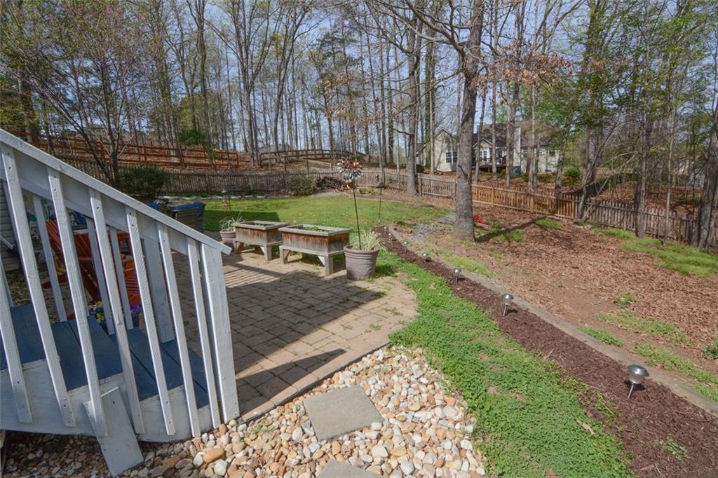 525 HILLIARD Court