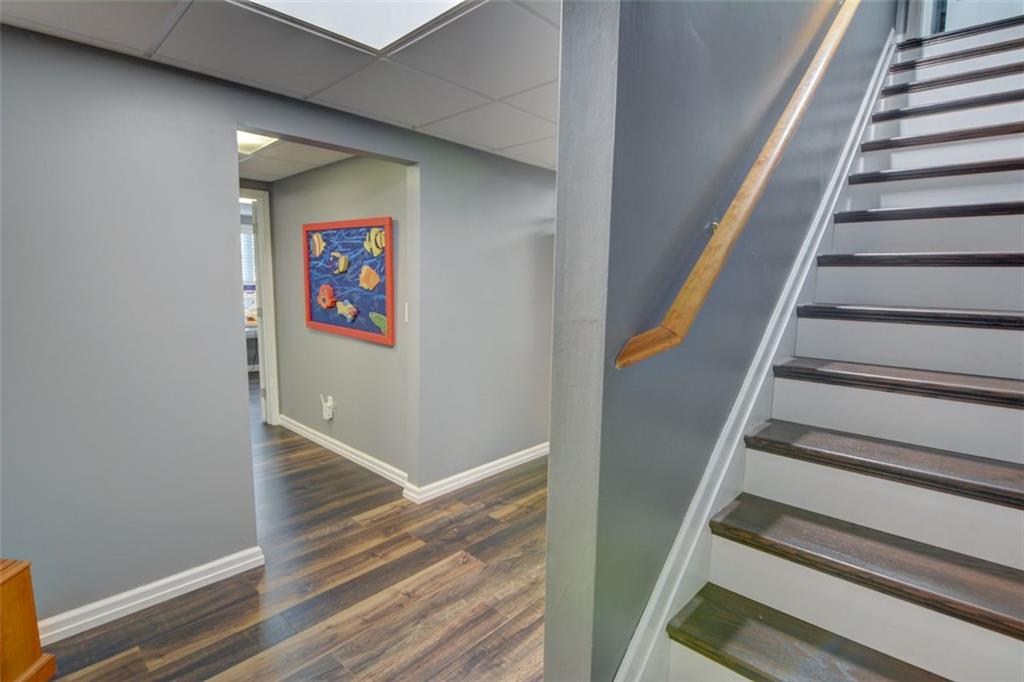 525 HILLIARD Court