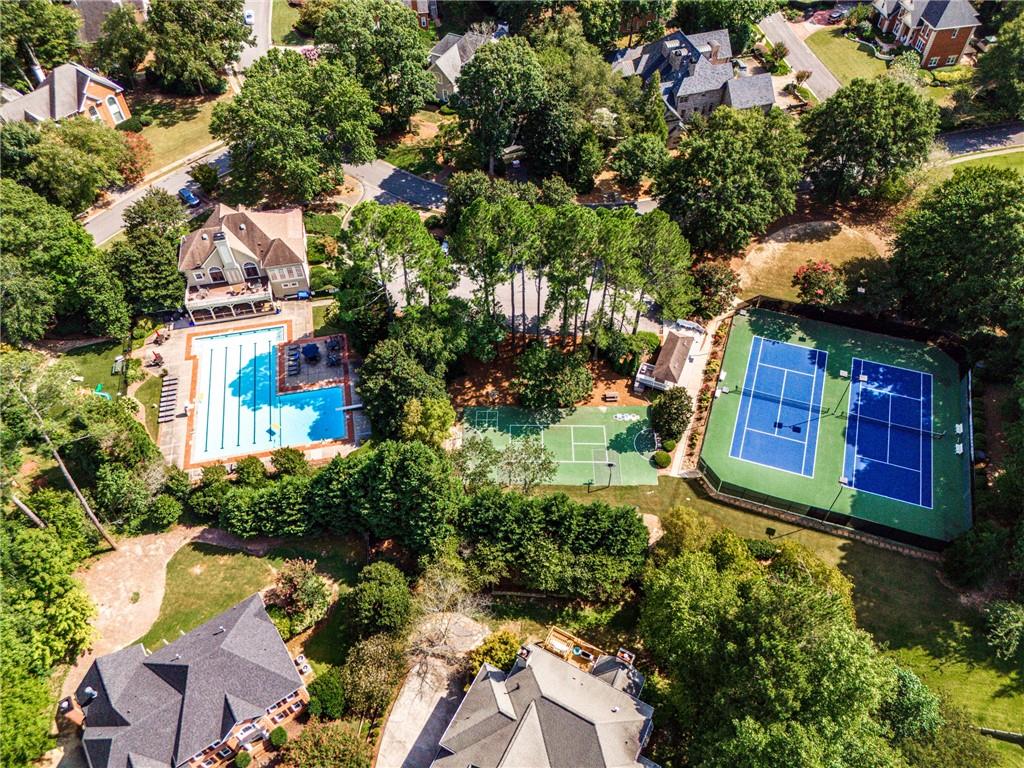 237 Webney Drive SE