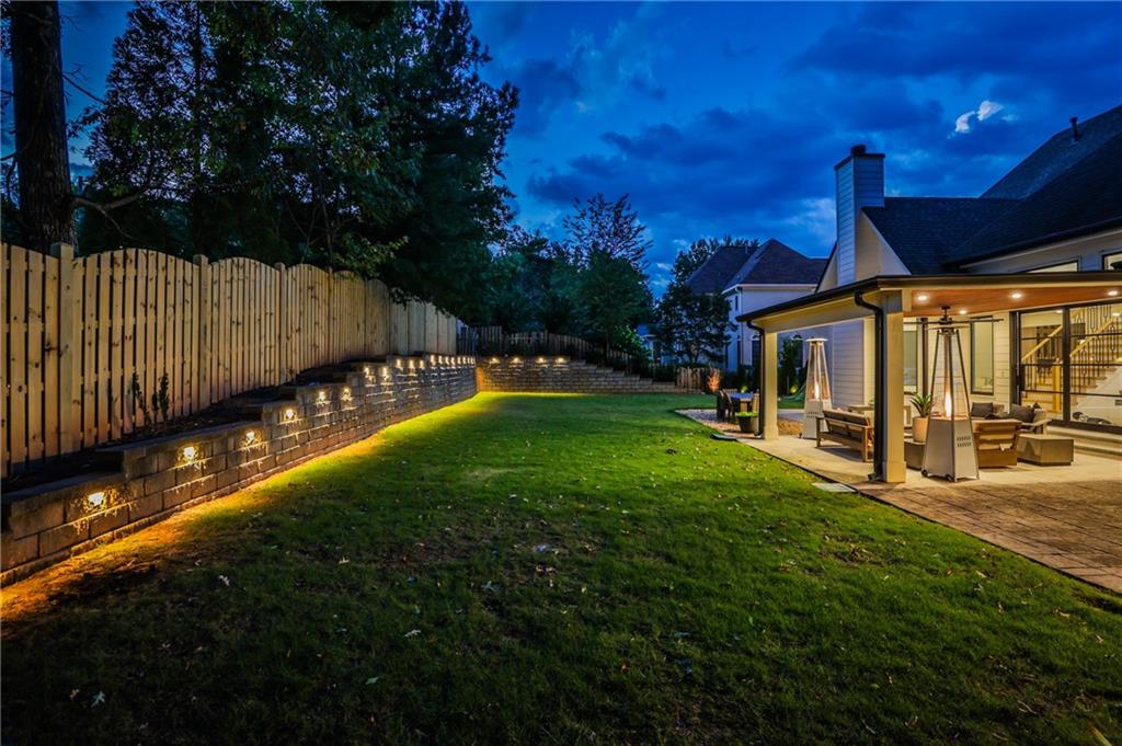 237 Webney Drive SE