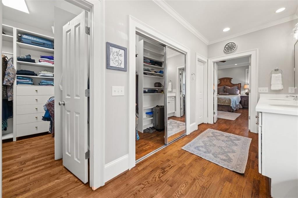 1904 Woodland Hills Avenue NW