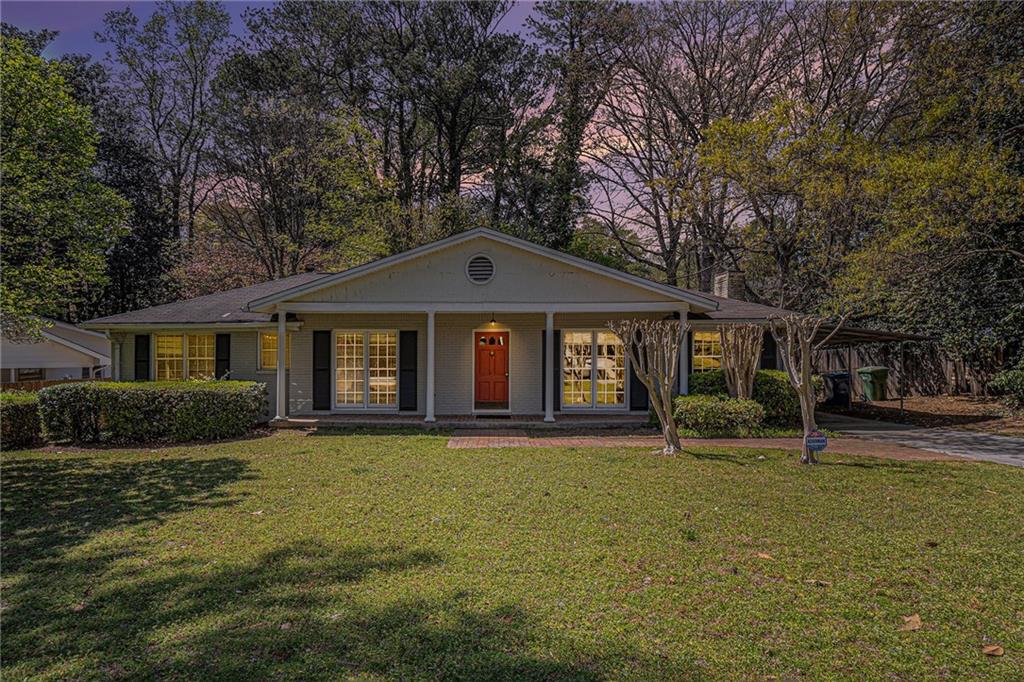 2992 Westminster Circle NW
