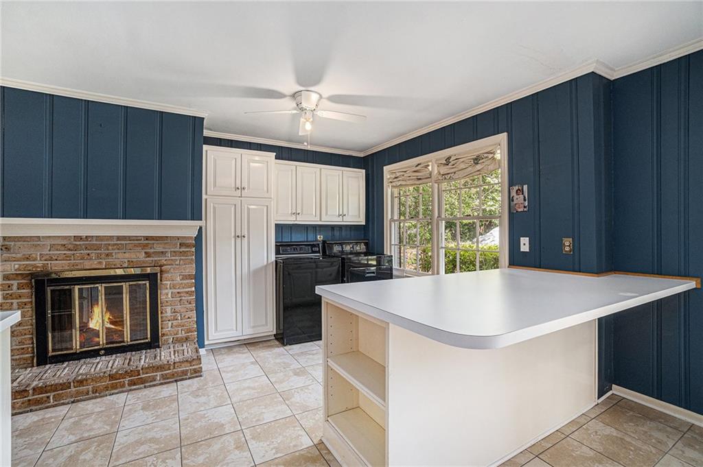 2992 Westminster Circle NW