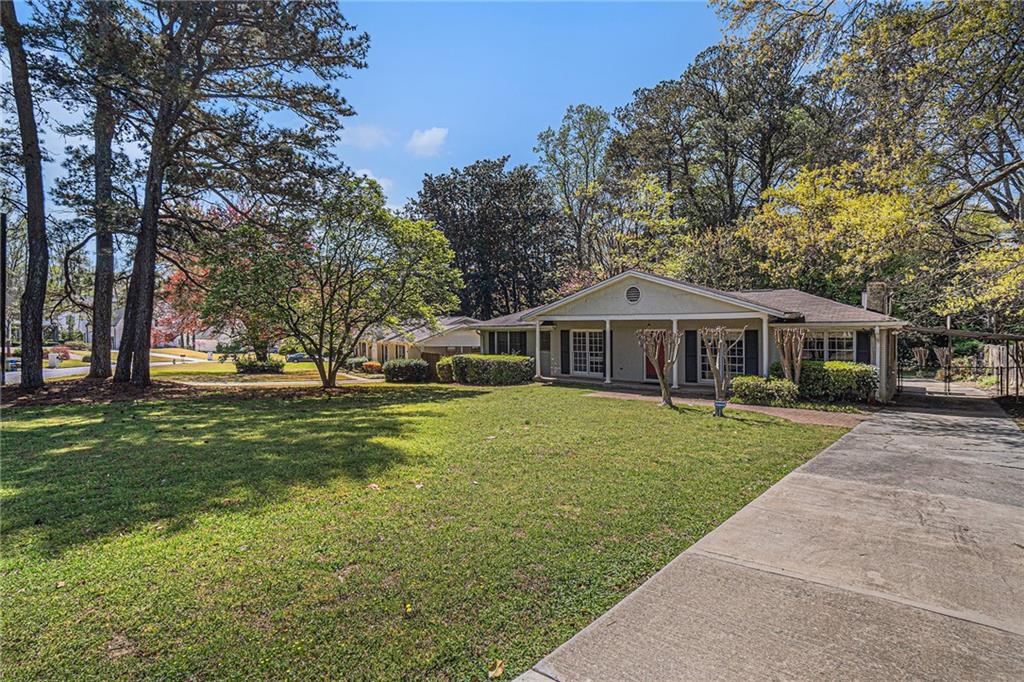 2992 Westminster Circle NW