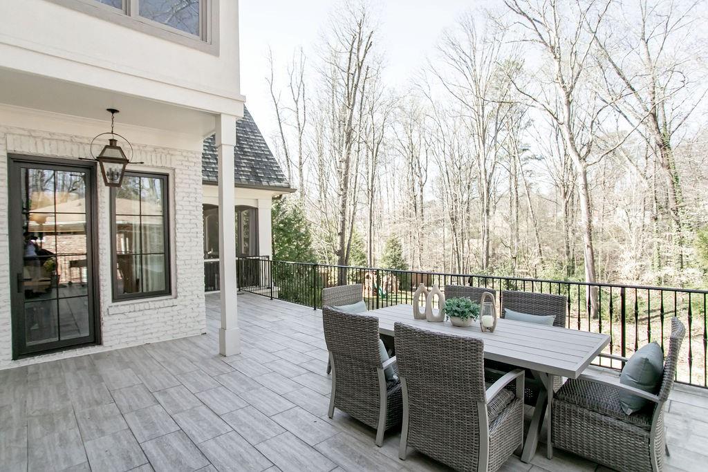 3224 Lanier Drive NE