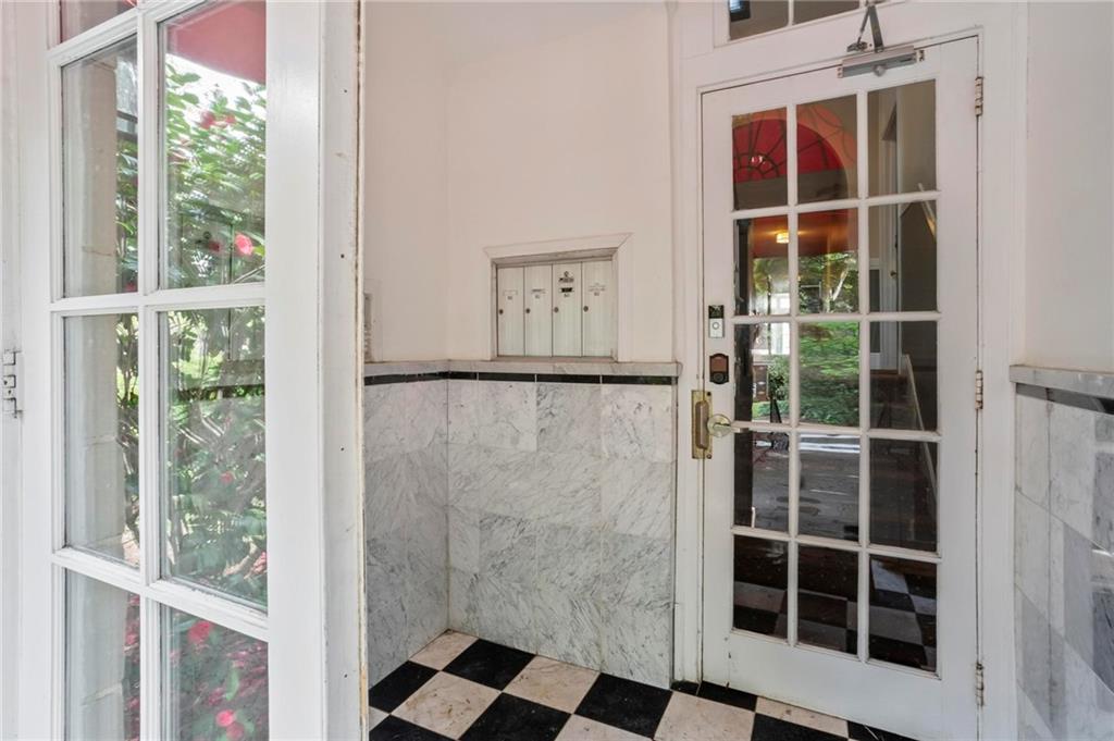991 N Highland Avenue NE Unit 1