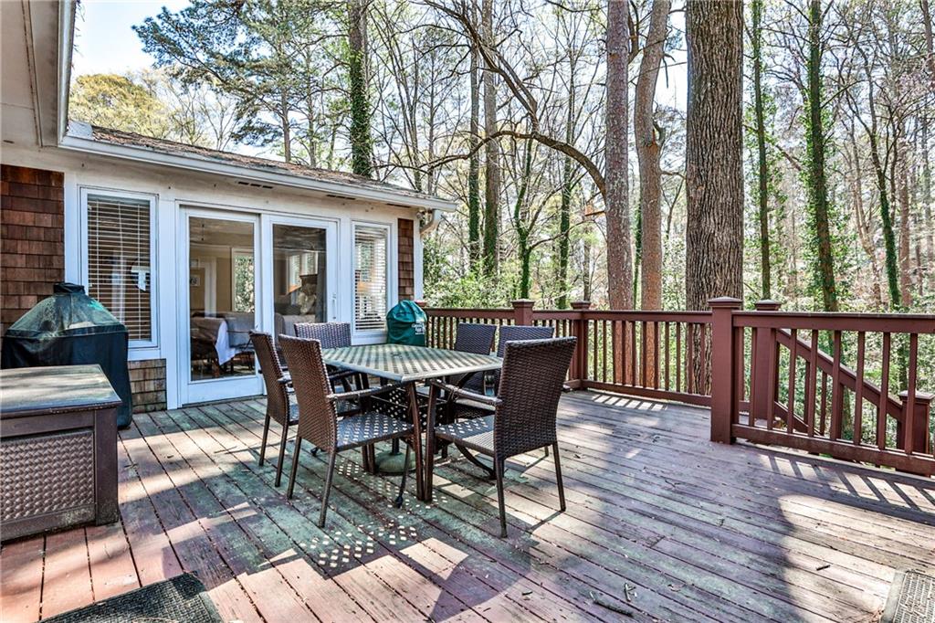 1309 Brookshire Lane NE