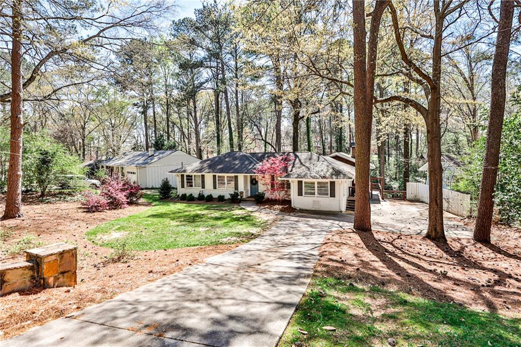 1309 Brookshire Lane NE