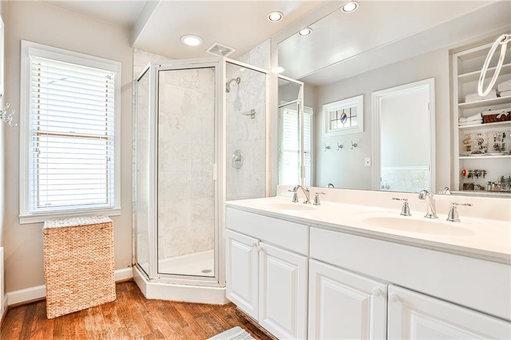 1309 Brookshire Lane NE