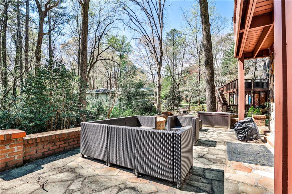 1309 Brookshire Lane NE