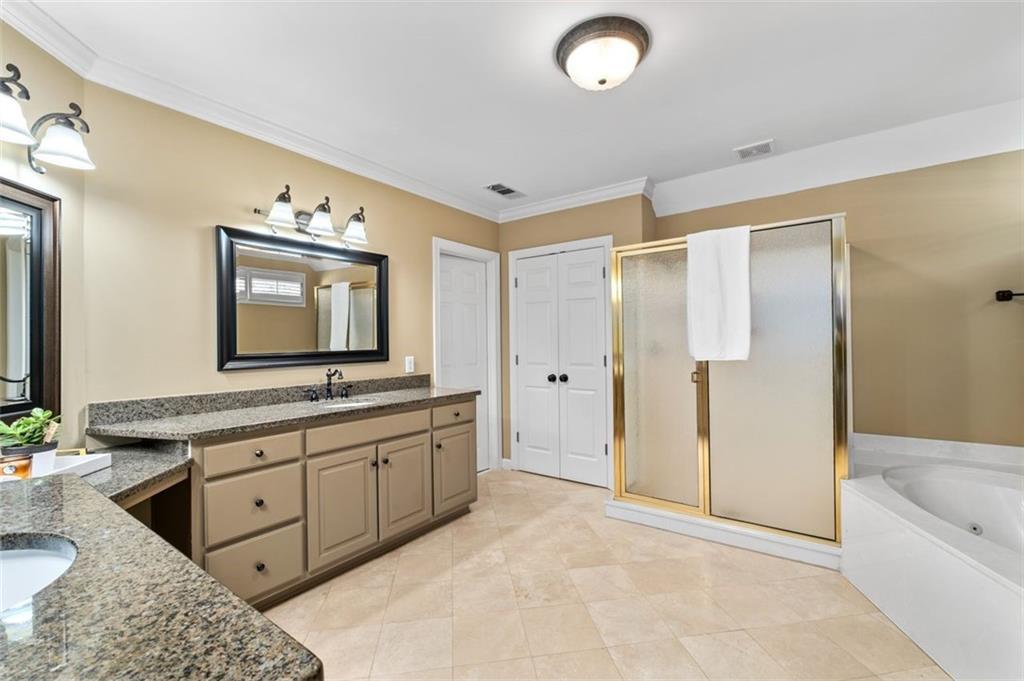 5334 Lake View Club