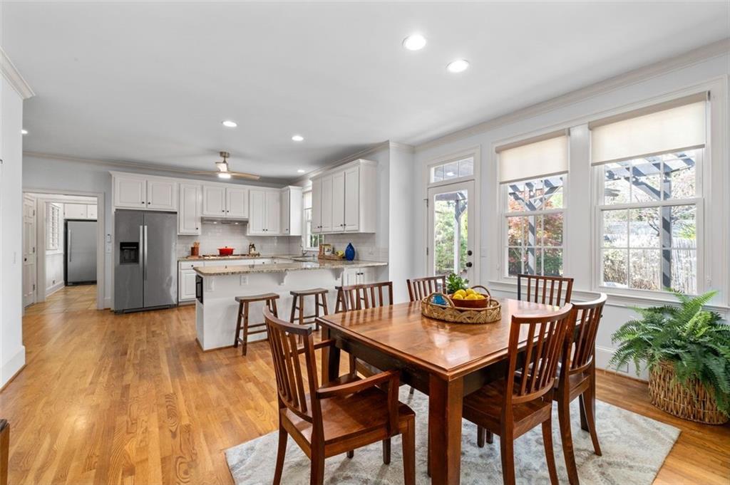 5334 Lake View Club