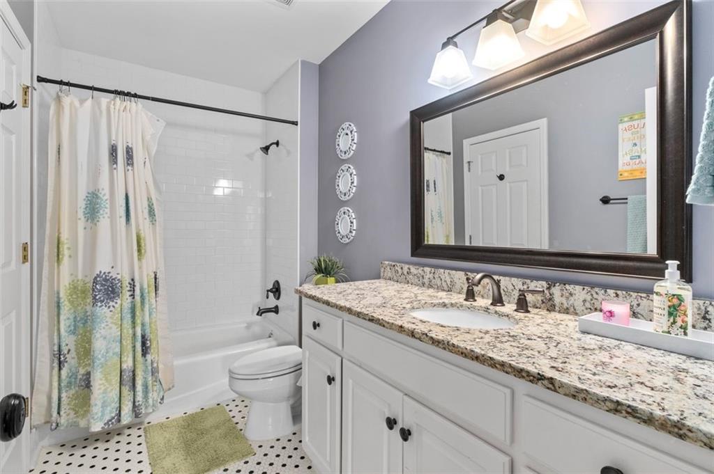 5334 Lake View Club