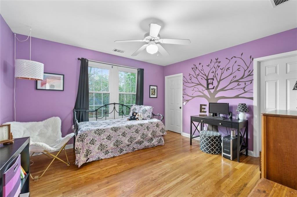 5334 Lake View Club