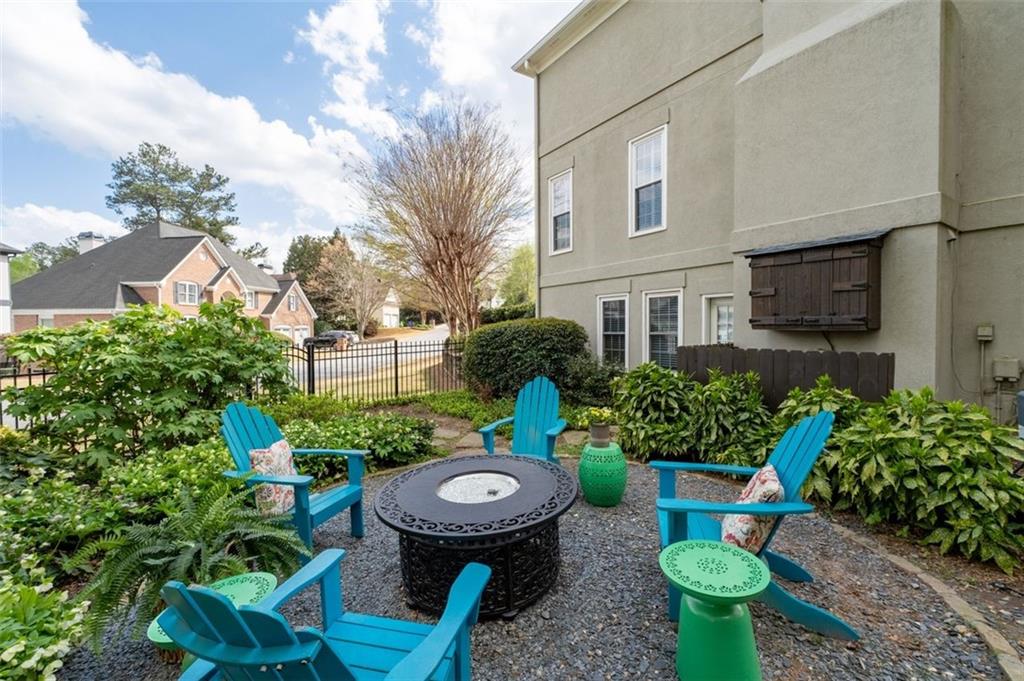 5334 Lake View Club