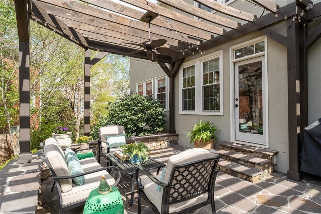 5334 Lake View Club