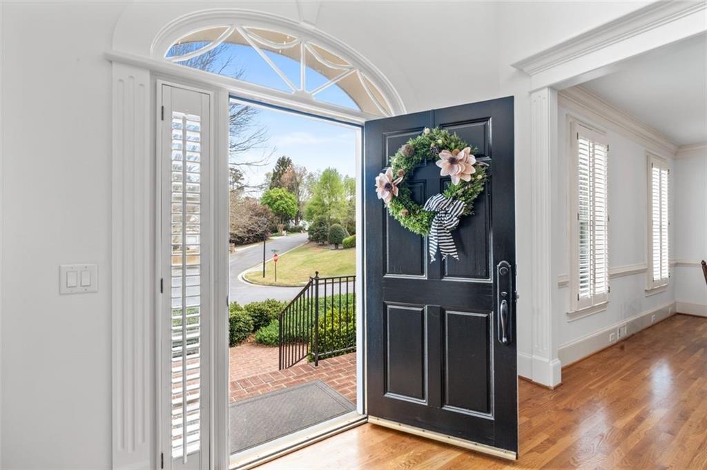 5334 Lake View Club