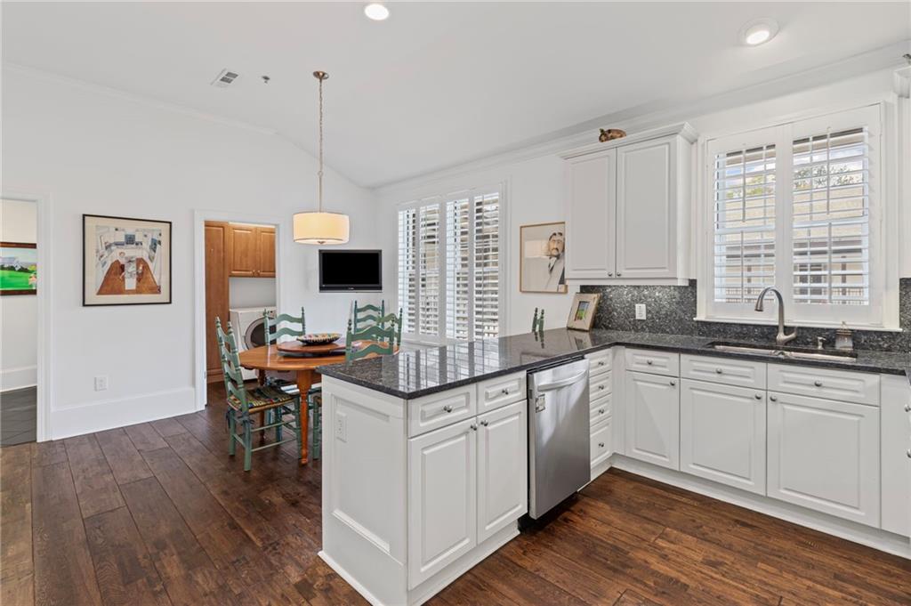 3101 Howell Mill Road NW Unit 301