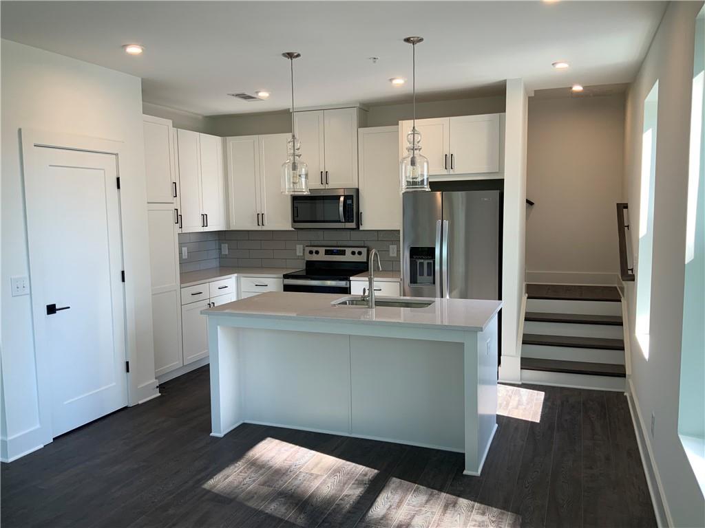 733 Eloise Way SE Unit B