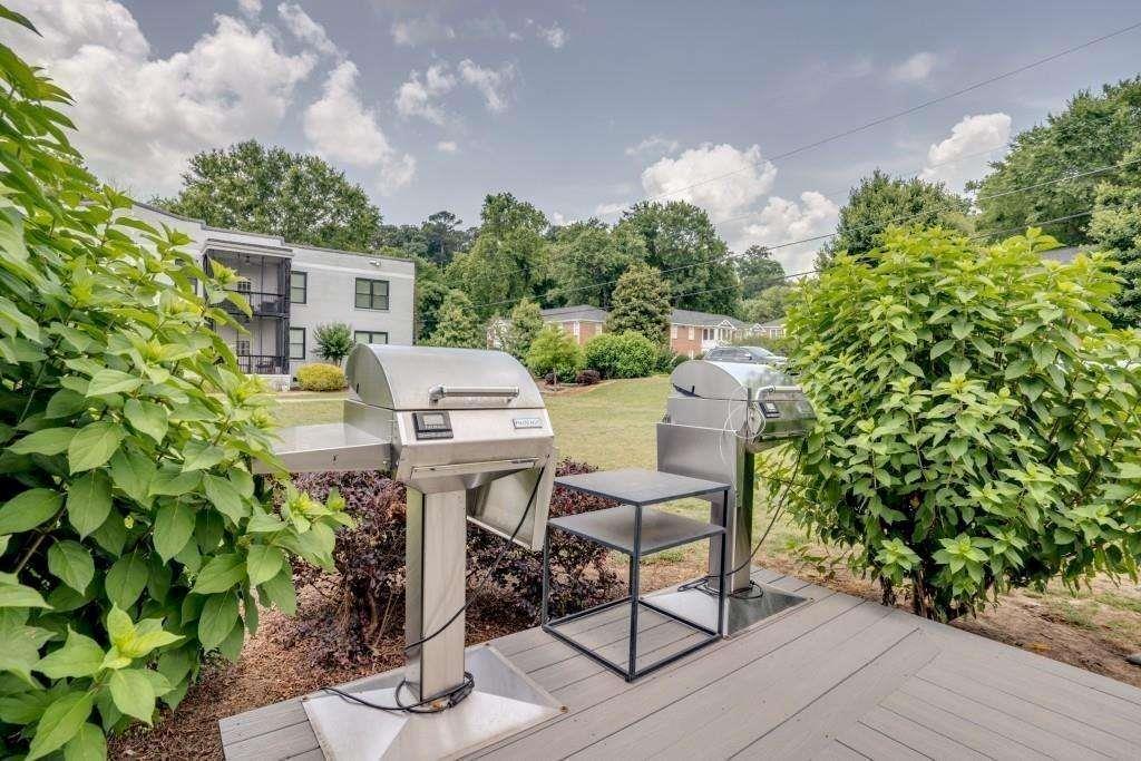 68 Peachtree Memorial - Drive Unit # 68