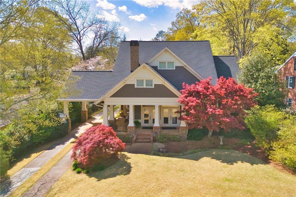 645 Iroquois Drive NE