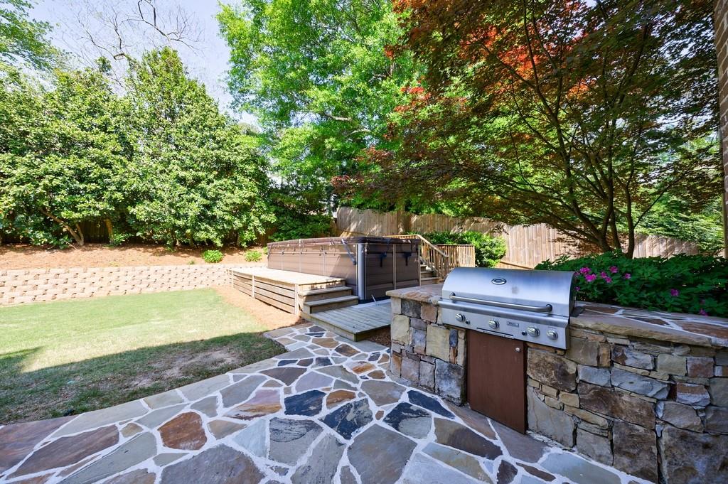 2141 Abby Lane NE