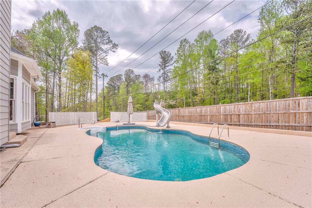 3229 Summer Stream Lane NW