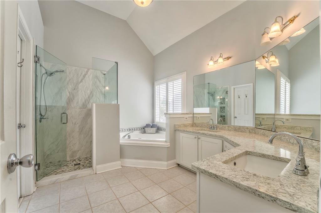 3229 Summer Stream Lane NW