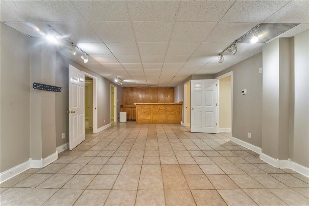3229 Summer Stream Lane NW