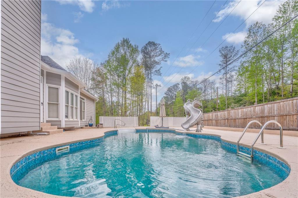 3229 Summer Stream Lane NW