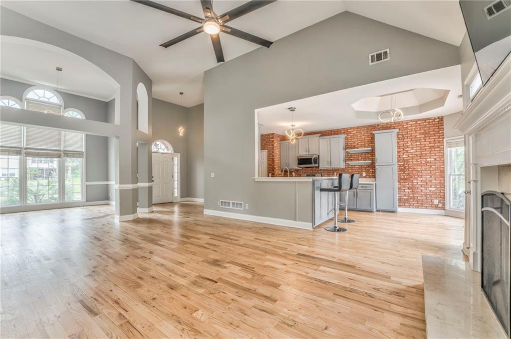 3229 Summer Stream Lane NW