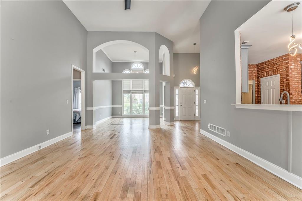 3229 Summer Stream Lane NW