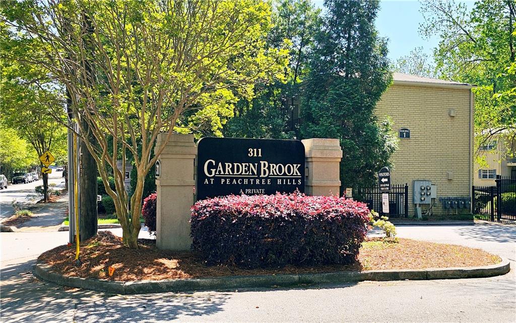311 Peachtree Hills Avenue NE Unit 17C