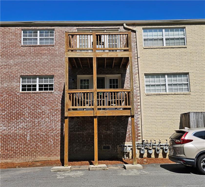 311 Peachtree Hills Avenue NE Unit 17C