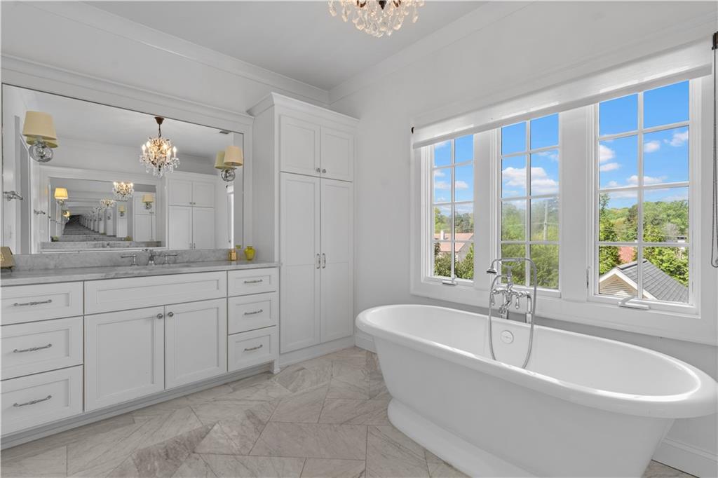 1116 Dan Johnson Road NE