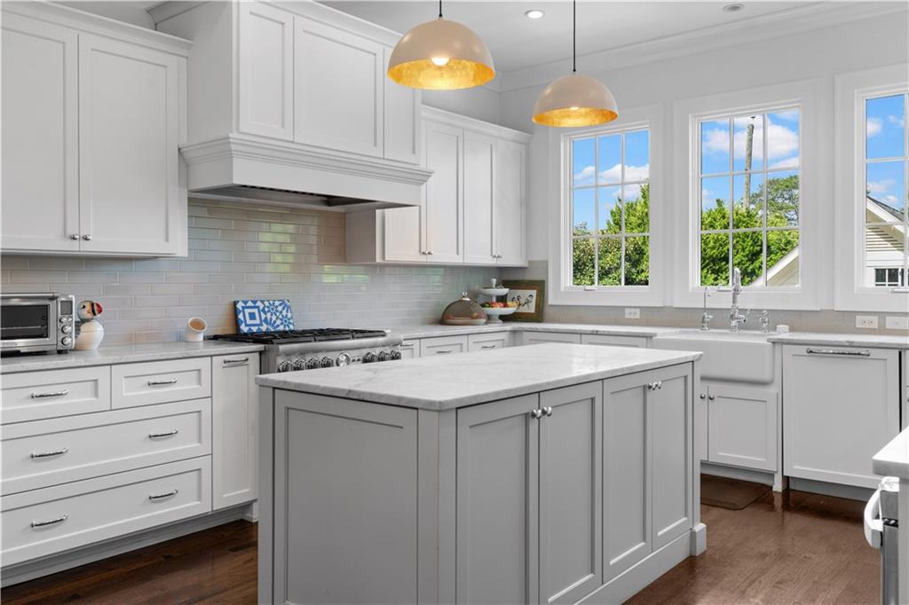 1116 Dan Johnson Road NE
