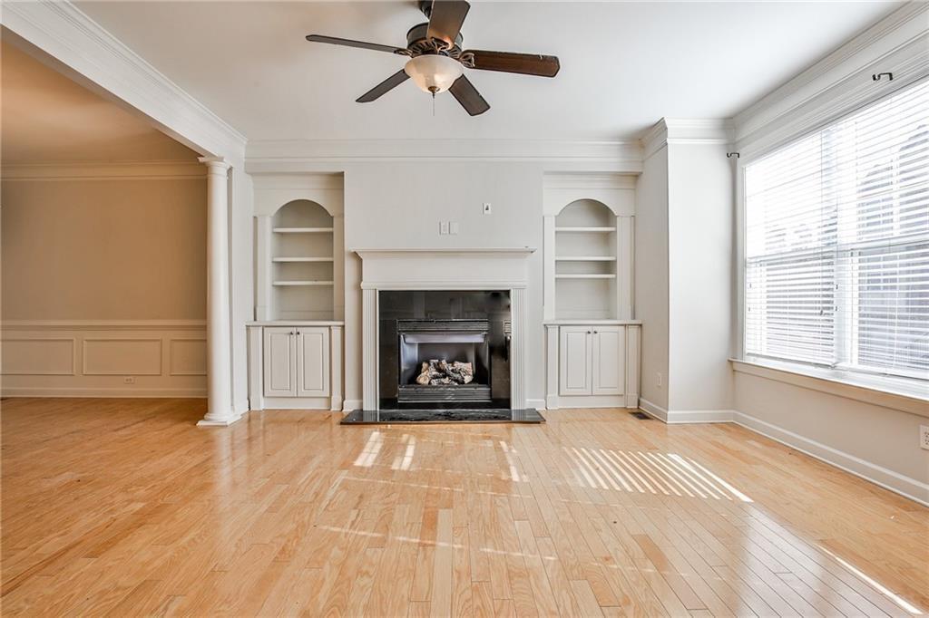 1934 Cobblestone Circle NE