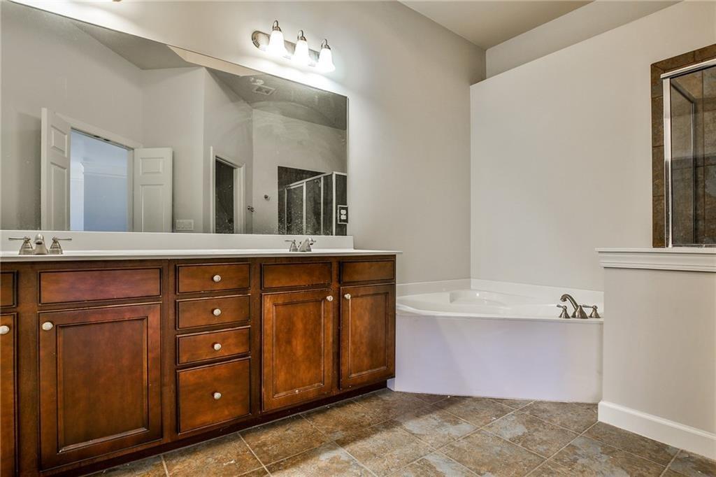 1934 Cobblestone Circle NE