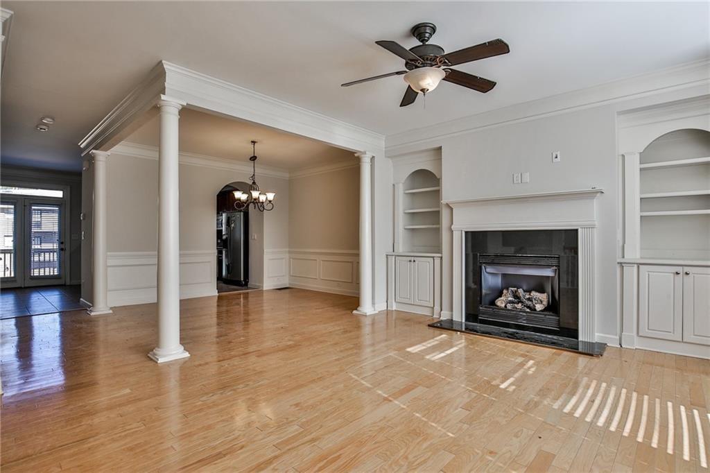 1934 Cobblestone Circle NE