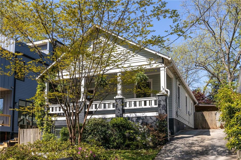 136 Flora Avenue NE
