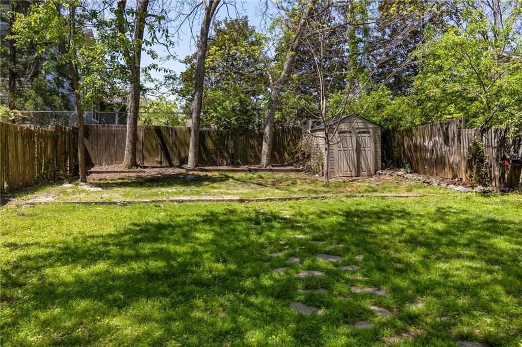 136 Flora Avenue NE