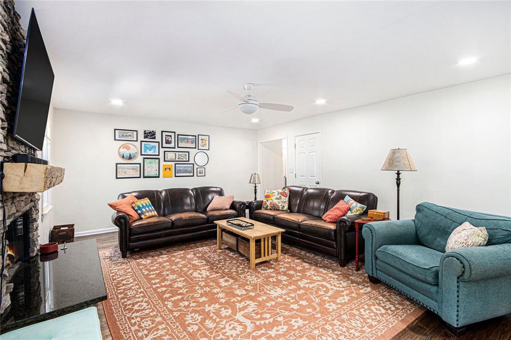 1931 McEachern Manor Drive SW